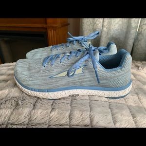 ALTRA ESCALANTE LT BLUE WOMANS SNEAKER SZ 9